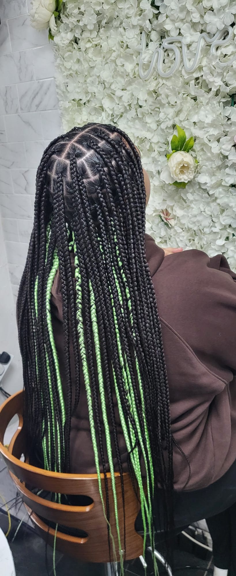Long Knotless Braids
