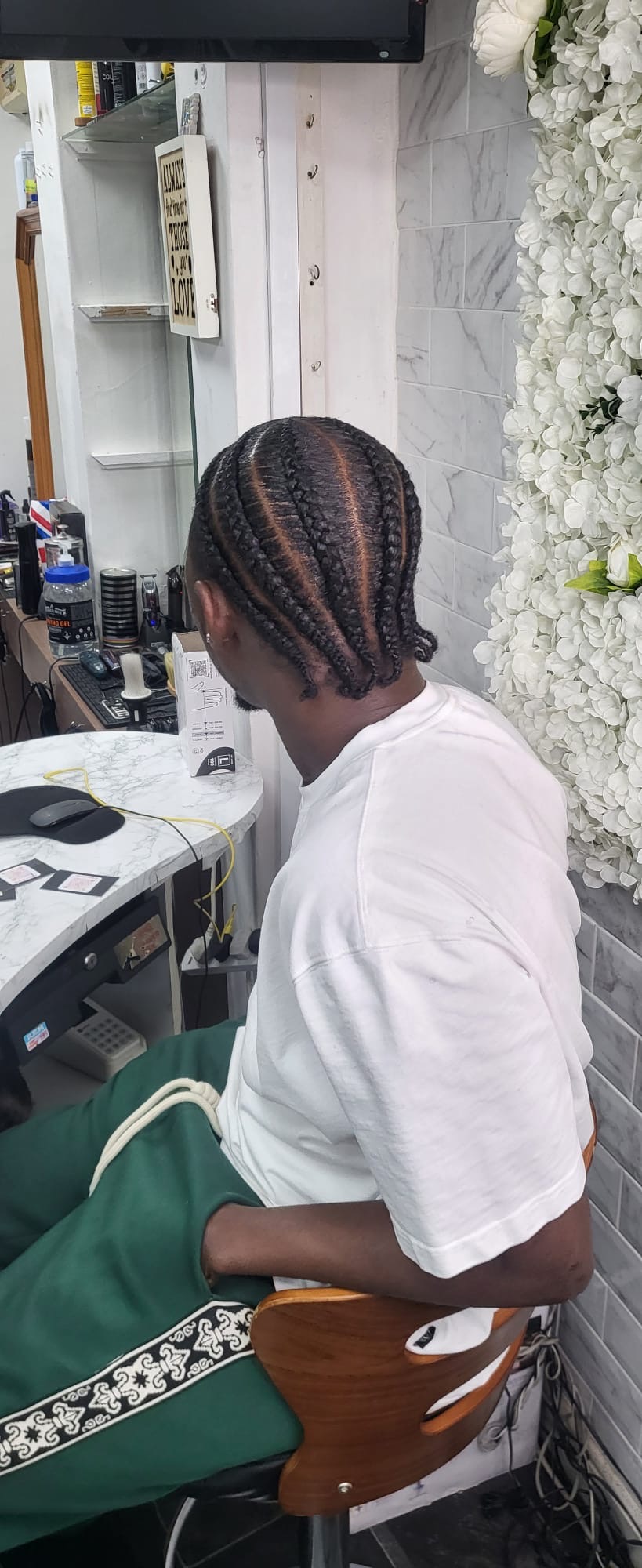 Men's Straight Backs